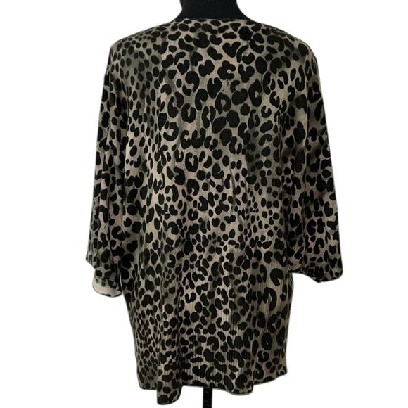 Grace Woman Leopard Print Short Dolman Sleeve Cardigan/Top(Size 14/16) - Picture 2 of 8